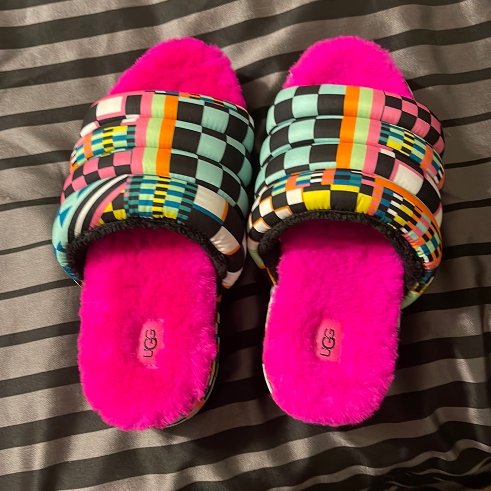 Ugg multi colored slides never worn brand new fuzzy pink lining platform